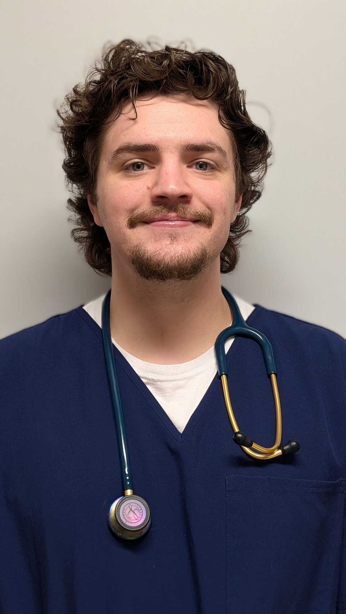 L.Hayes_headshot_JWB26