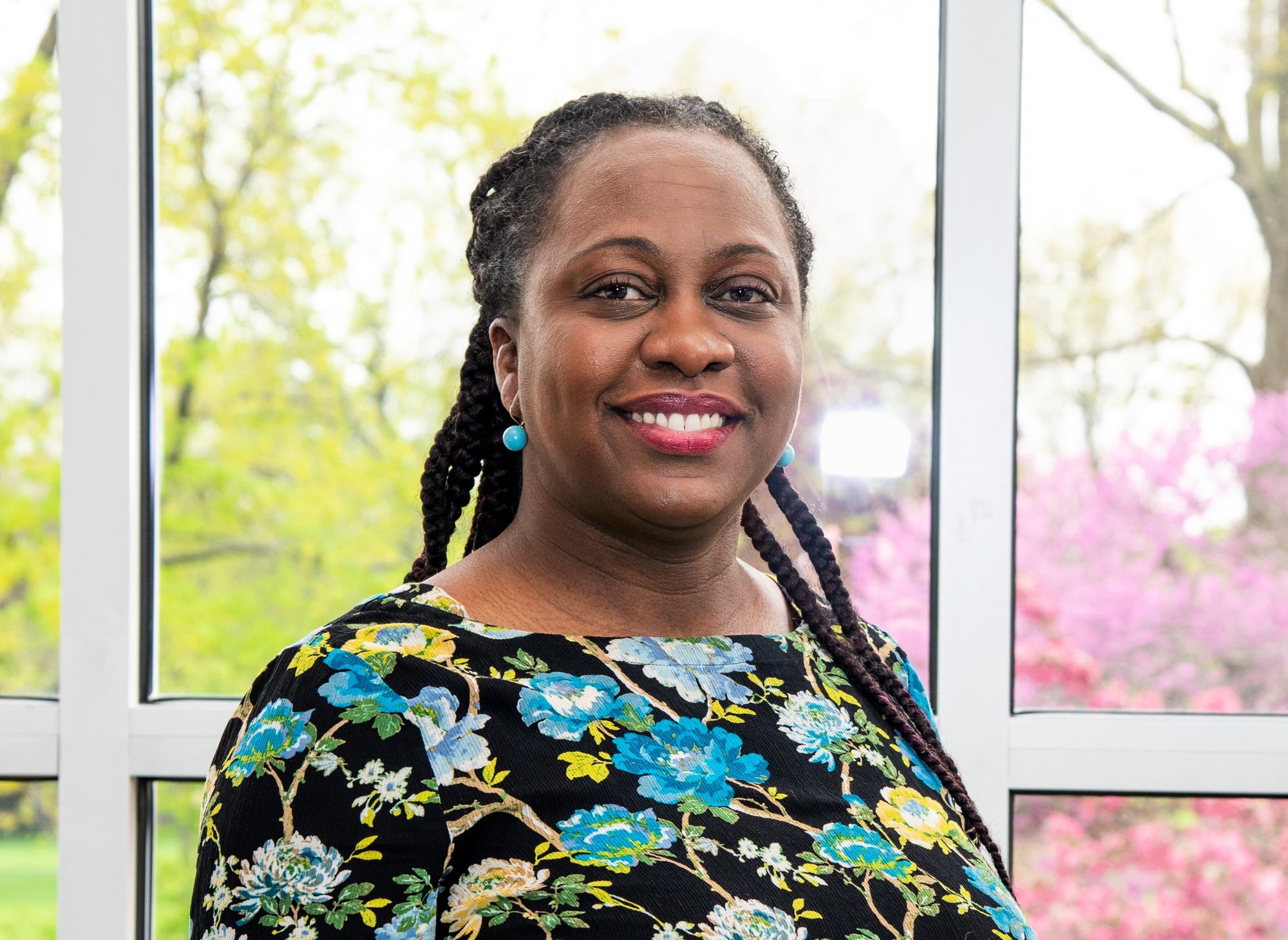 head shot Tisha Harper (1)