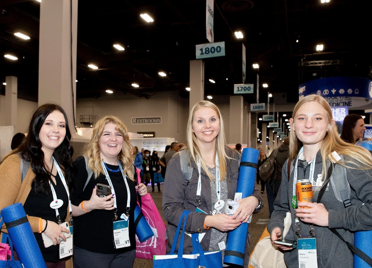 exhibit hall attendees 1